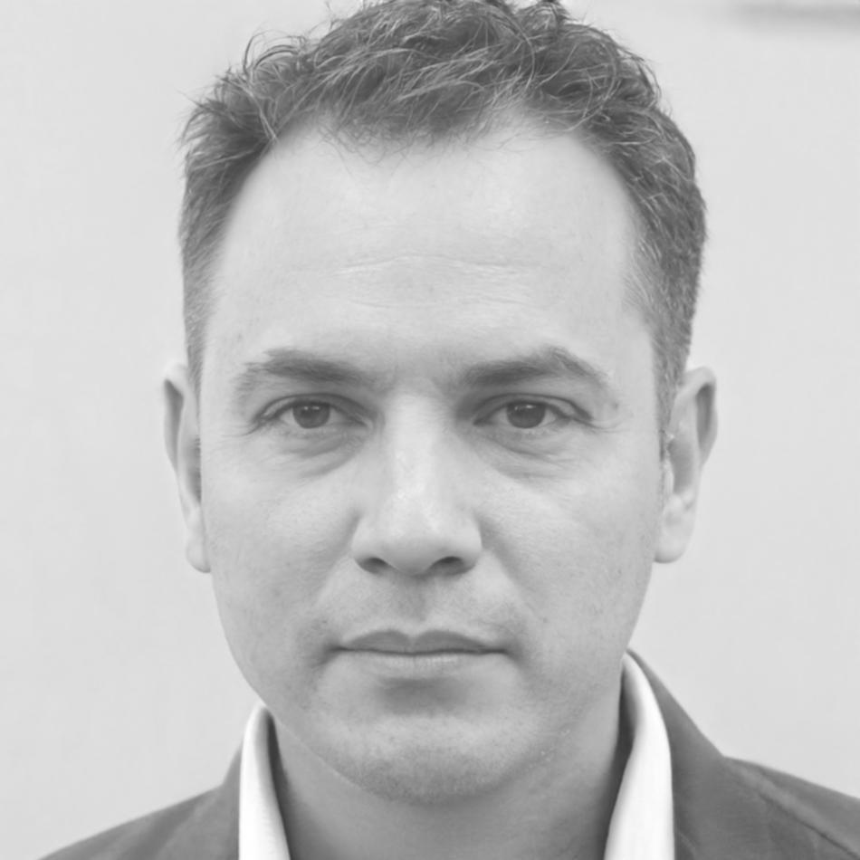 Portrait de Marc Dubois, expert en planification financière